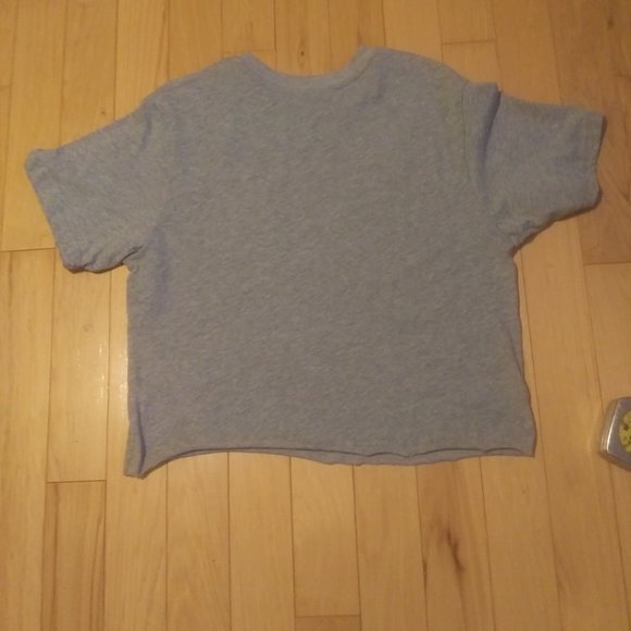 Miken flow tee she's magic that one   script crop top Large - Picture 3 of 12